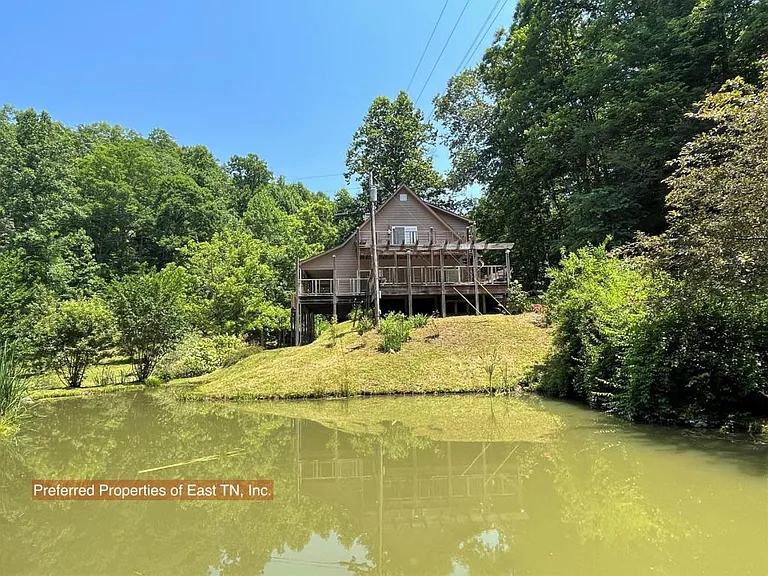 709 Brown Mountain Rd — Photo 29