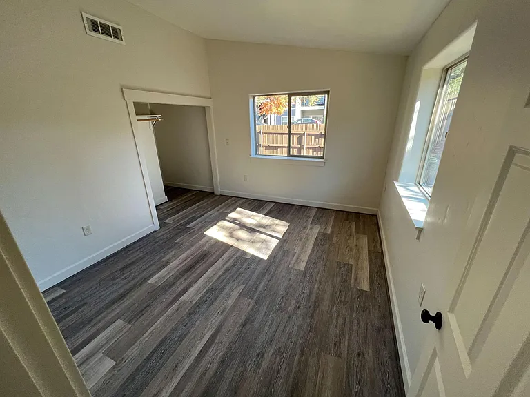 61555 NE Alstrup Rd — Photo 20