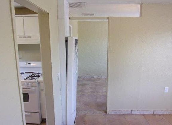 2nd image of 4726 S 7th Ave APT 2