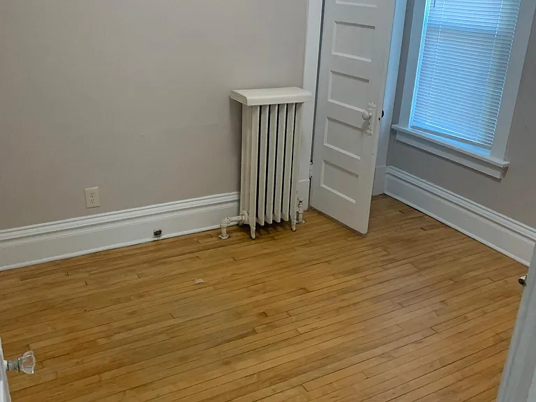 2532 N Murray Ave — Photo 6