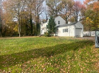 399 Middlesex Ave, Colonia, NJ 07067