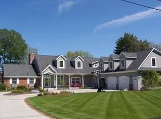 1183 N River Rd, Saint Clair, MI 48079