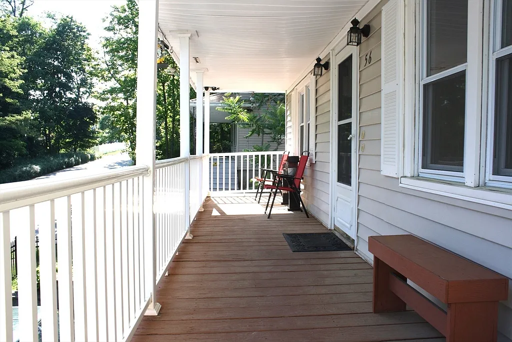 3 bed, 1.0 bath, 1980 sqft, $2,450 — Photo 3