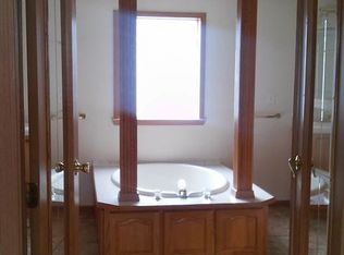 45301 Chateau Thierry Dr, Macomb, MI 48044