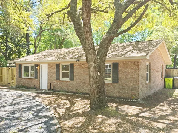 301 Stuart Avenue, Southport, NC 28461