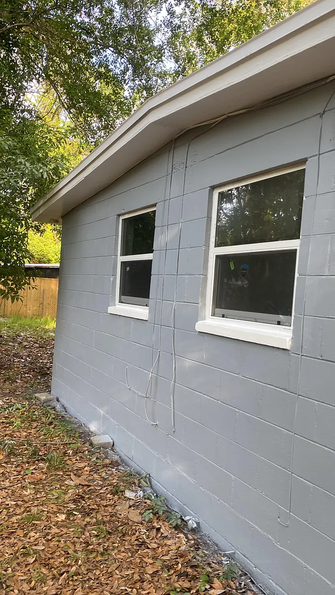 Building Photo - 3501 Ardisia Rd N