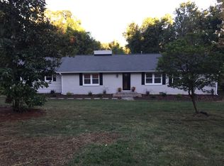 2505 W Woodlyn Way, Greensboro, NC 27407