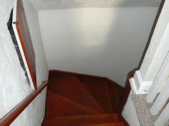3rd image of 421 S 18th Ave E #3