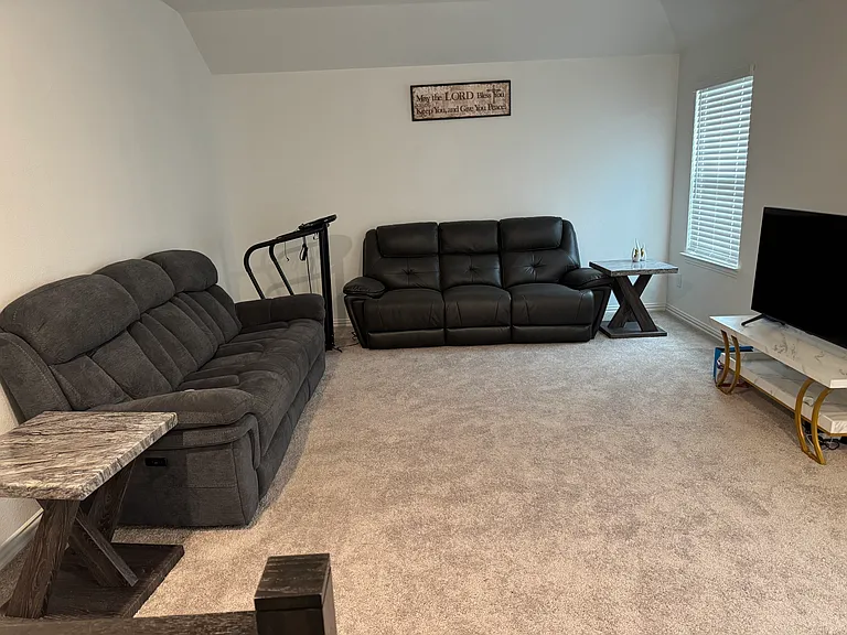 1633 Glacier Dr — Photo 8