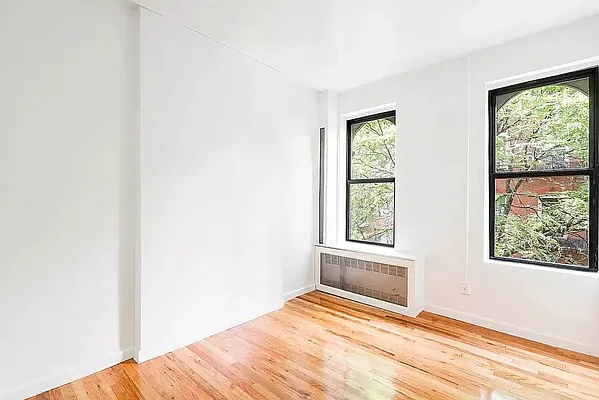 Rented by REAL New York | media 2