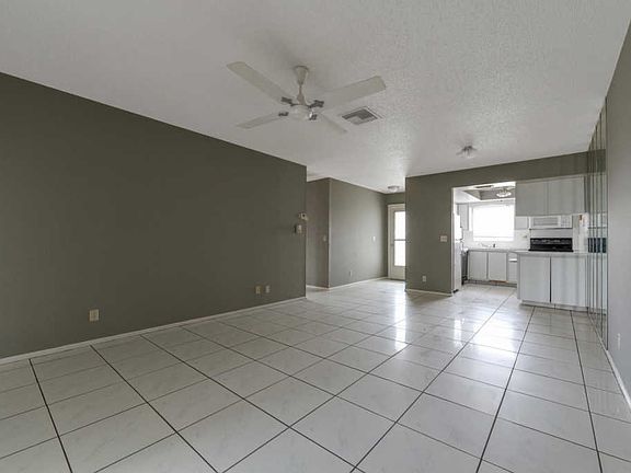 5th image of 2625 Emory Dr W APT A