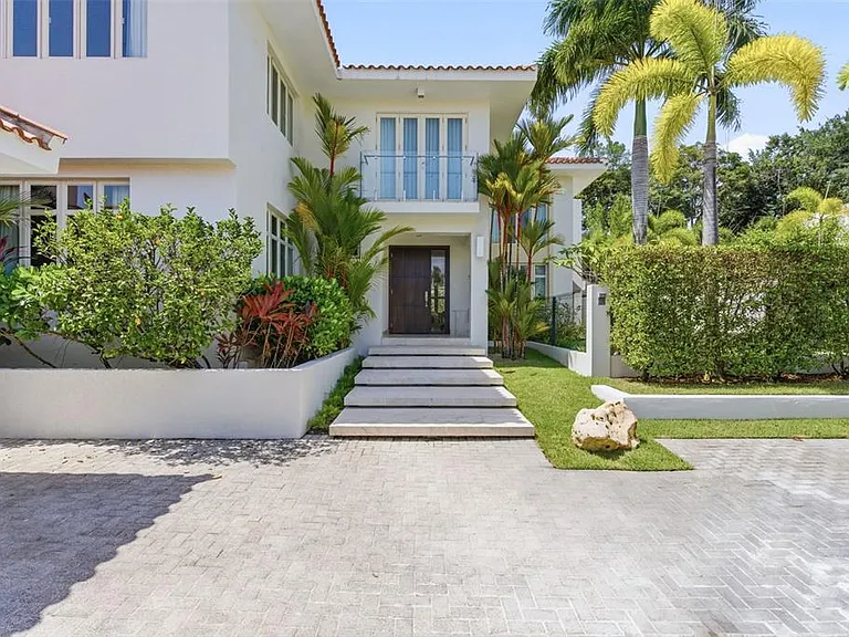 279 Dorado Bch E — Photo 3