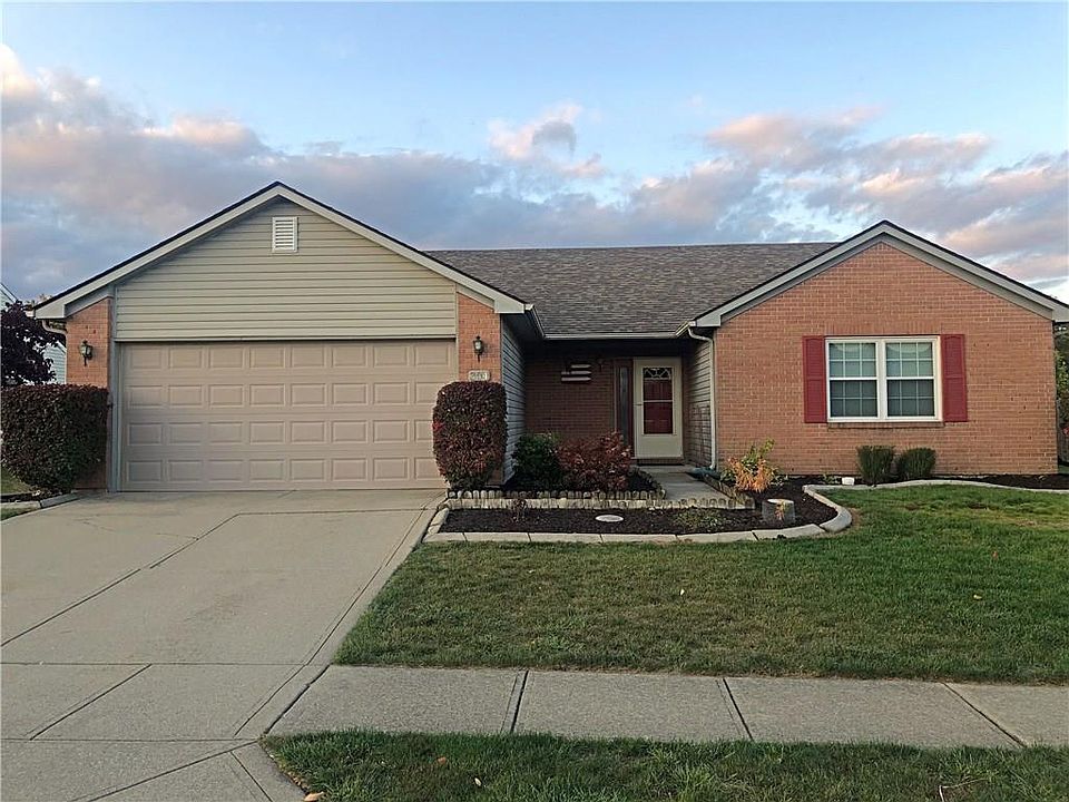 1st image of 304 E Quail Wood Ln