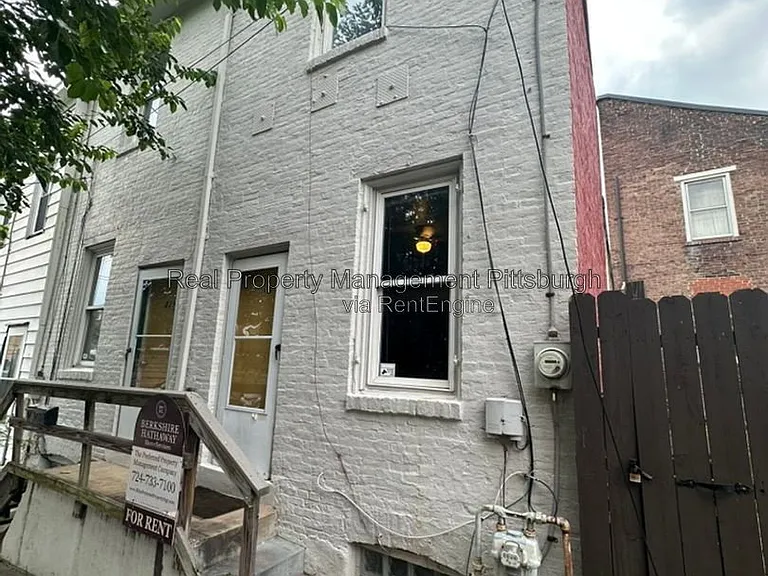 239 Urbana Way — Photo 1