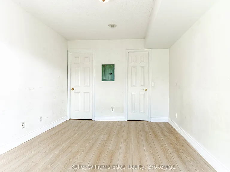 30 Grand Trunk Cres W #2001 — Photo 12