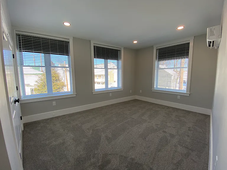 219 N Hanover St #3 — Photo 6