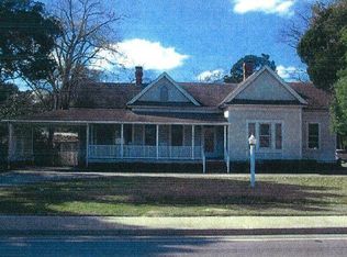 49 W Ivey St, Baxley, GA 31513