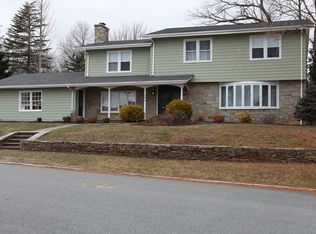 126 Rustic Rd, Somerset, MA 02726