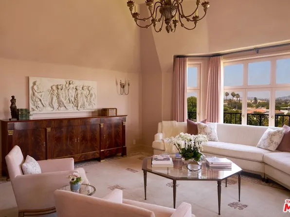 316 N Rossmore Ave APT 605, Los Angeles, CA 90004