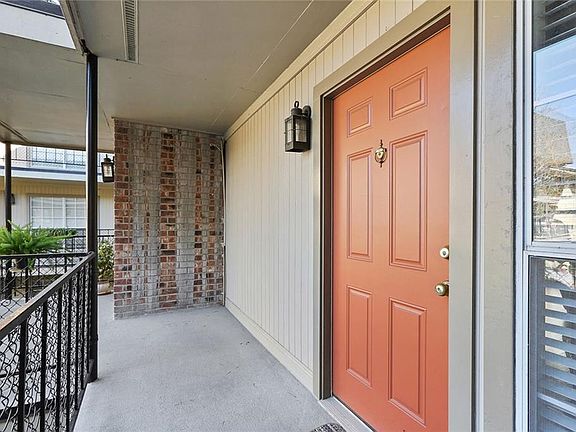2nd image of 2511 Metairie Lawn Dr #216