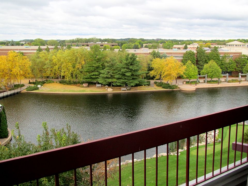 1st image of 7540 Edinborough Way APT 1318