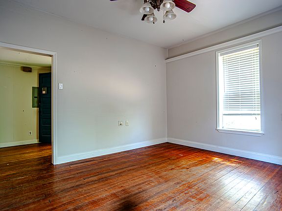 Room one, with view of entryway