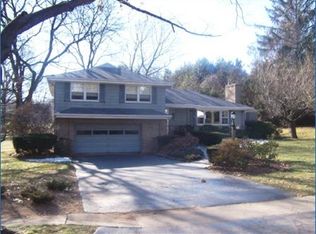 18 Hickory Hill Rd, North Haven, CT 06473