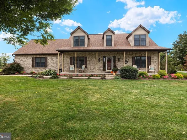 88 Skyline Ct, Gettysburg, PA 17325