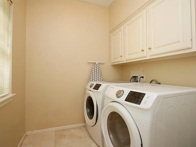 19 E Sunny Slope Cir — Photo 36