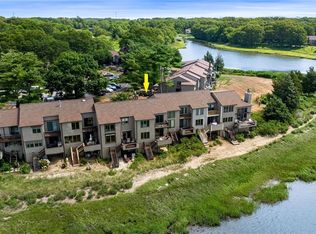 267 Fishing Cove Rd, North Kingstown, RI 02852