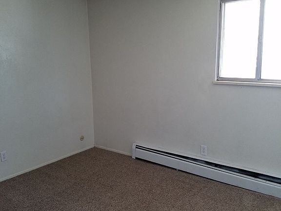 4th image of 1060 17th Ave APT 10
