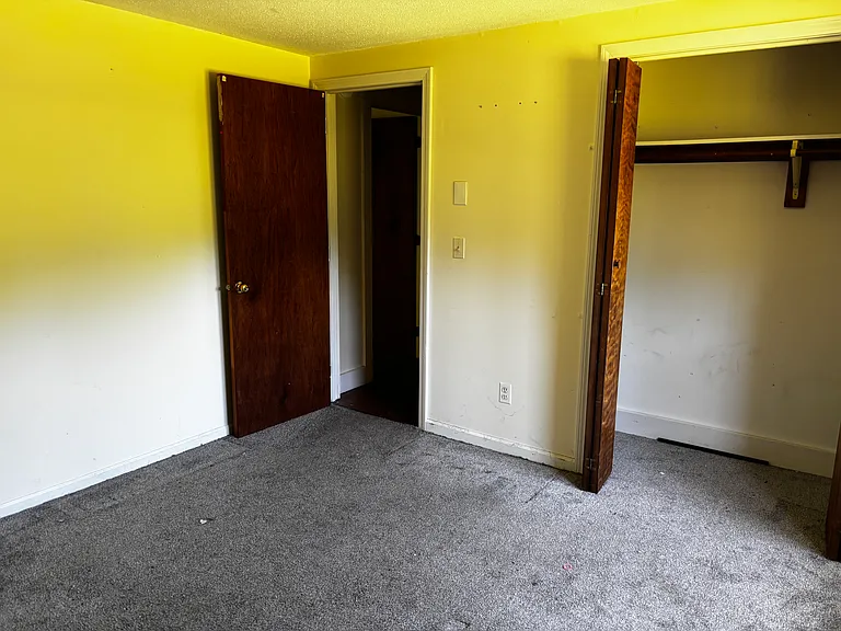 2nd bedroom with large closet