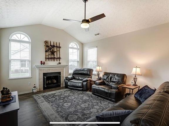 4th image of 4113 Aumbrey Ct