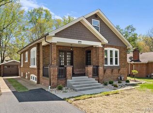 820 E McKinley St, Belleville, IL