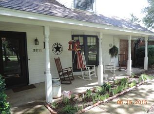 3211 Oak Tree Ln, Midlothian, TX 76065