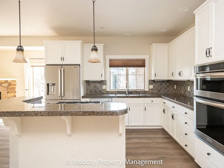 600 SW Otter Way — Photo 15