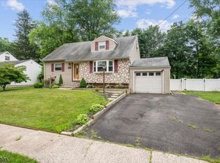 39 Fordham Rd, Somerset, NJ 08873