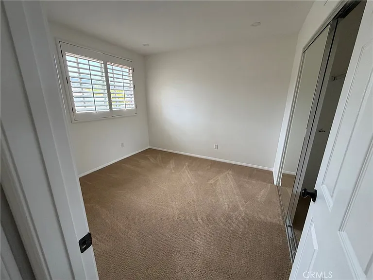 15 Field Point — Photo 33