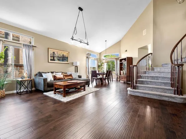 2066 Sequoia Crst, Vista, CA 92081