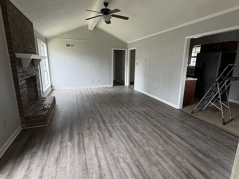 8520 Greenbrook Pkwy — Photo 3