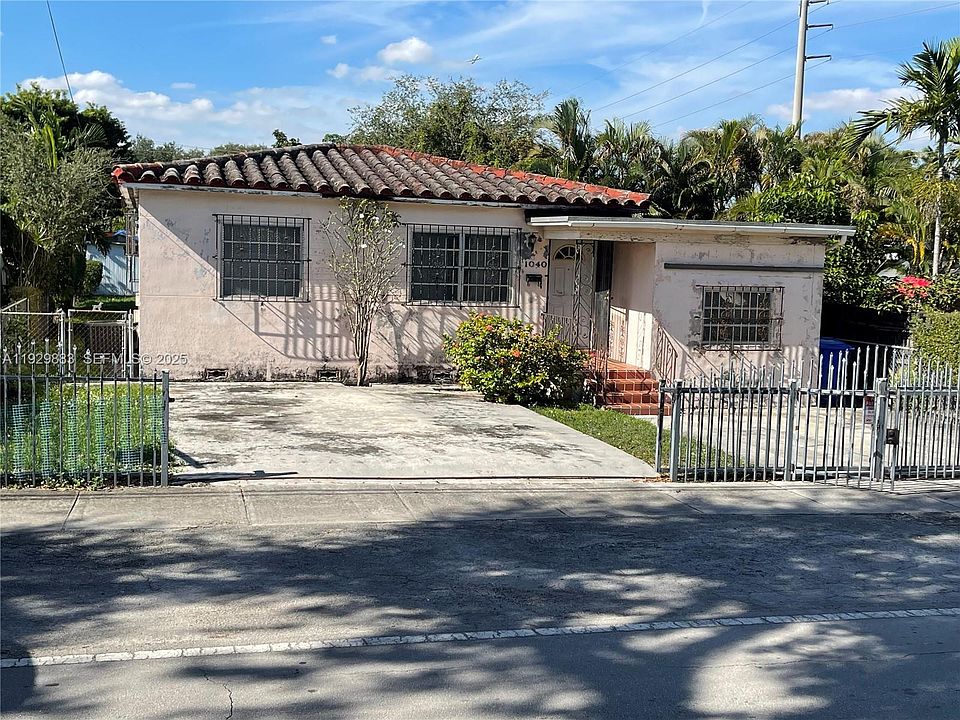 1st image of 1040 NW 28th Ave