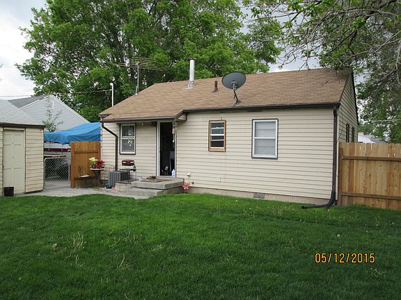 2nd image of 215 E 200th St N
