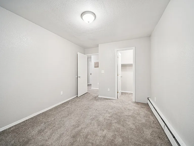 Nicole Apartments — Photo 13