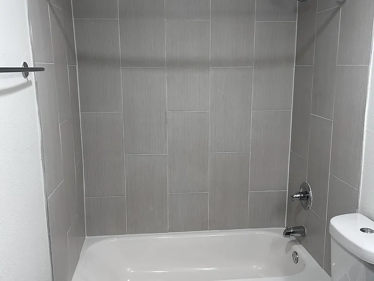 316 N Carroll Ave — Photo 4