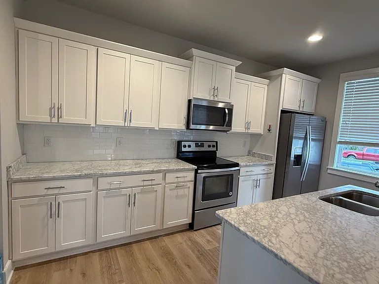 758 Cottage Park Dr — Photo 32