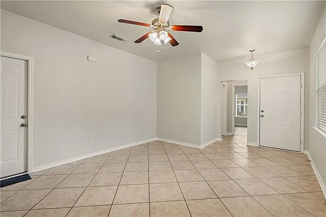 2084 Dundee Loop N — Photo 7