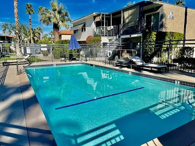 2 bed, $2,095 — Photo 4