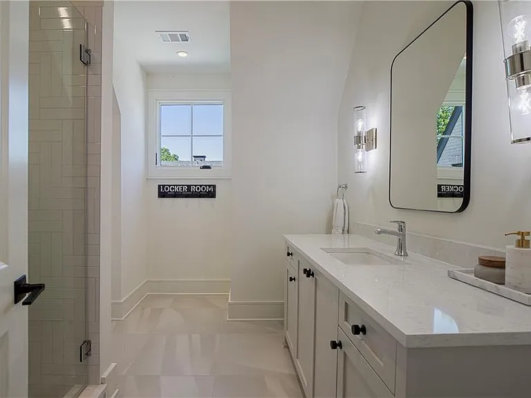 840 Kenry Ct — Photo 55