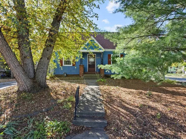 1801 Blake Blvd SE, Cedar Rapids, IA 52403