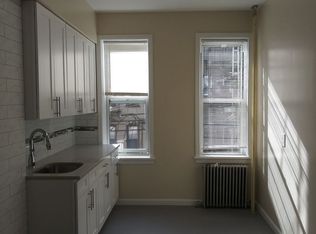 70-36 66th St #2L, Ridgewood, NY 11385